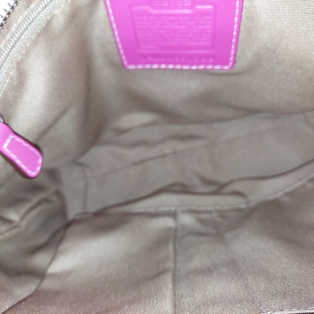 Pretty Coach Bag - Picture 9 of 15